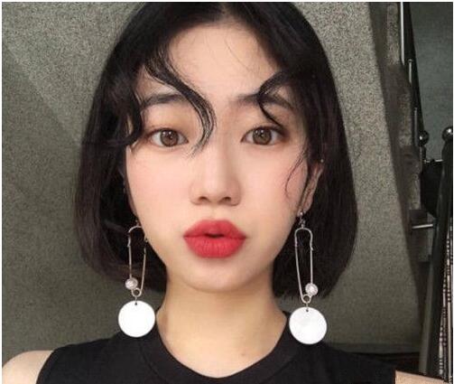 今年流行什么短发发型分享