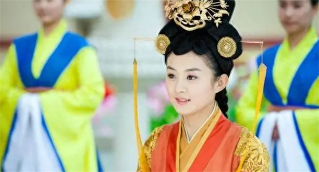 世上竟有女太监 阉割过程极度血腥 胆小不要看 