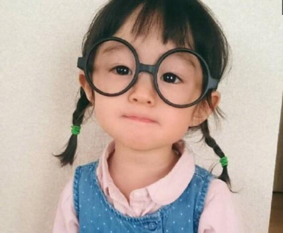 女宝宝最流行的发型  幼儿短发扎发大全