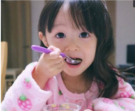 女宝宝最流行的发型  幼儿短发扎发大全