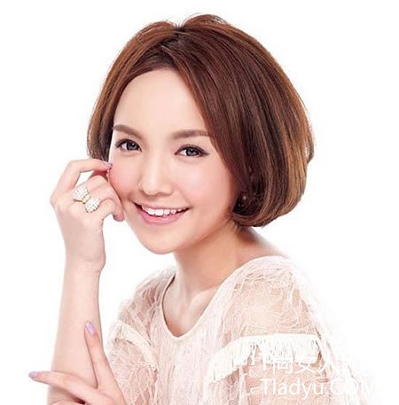 轻松打造女性完美无暇底妆