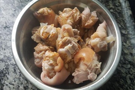猪蹄怎么做好吃，这道懒人红烧猪蹄的做法