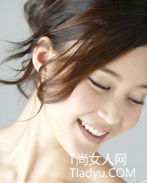 OL妆容法则 女强人的成功秘诀