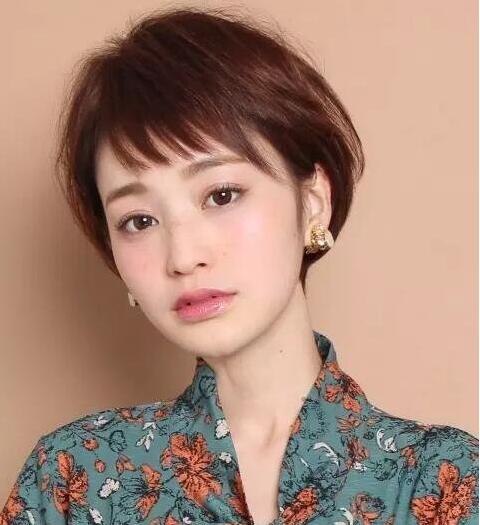 2023女生最新气质职场短发大全