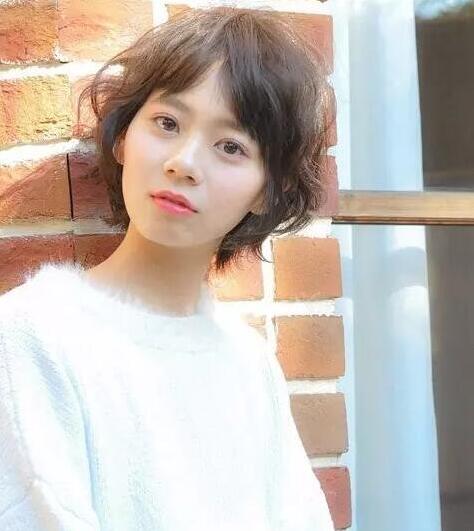 2023女生最新气质职场短发大全