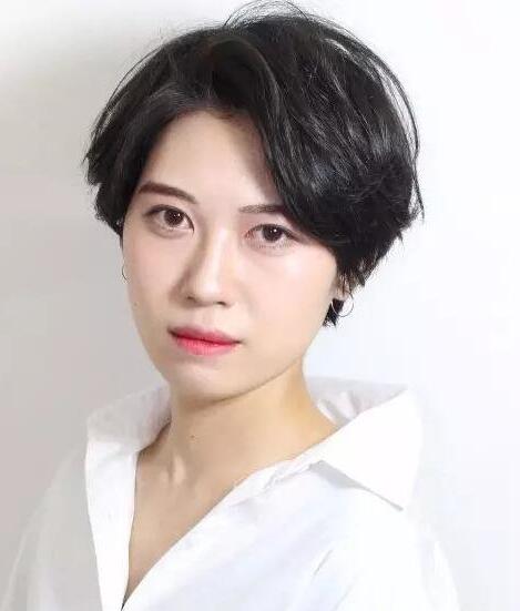 2023女生最新气质职场短发大全