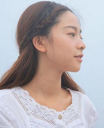 小清新韩式无刘海中分发型扎法
