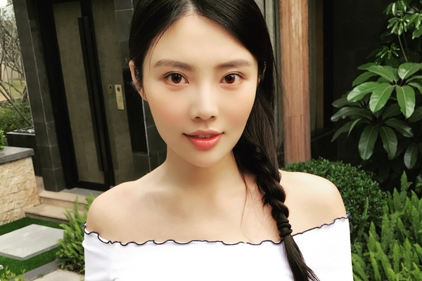 月子里可以用粉底液吗 不建议用 孕妇坐月子能用粉底液吗