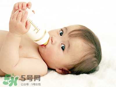 宝宝惊厥是什么症状？如何区别宝宝惊厥和惊跳？