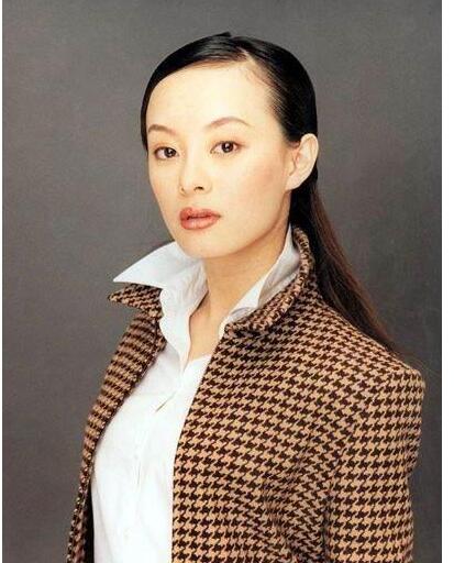 女星示范有刘海的发型和没有刘海的发型区别