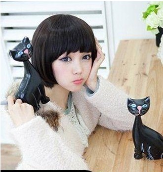 清纯迷人女生短发发型设计