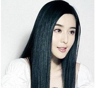 清新直发发型 散发出浓浓的女人味