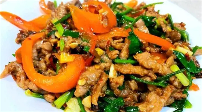 羊肉不要直接炒 教你一个正确炒羊肉技巧 羊肉鲜嫩无膻味 