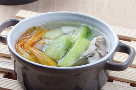 夏季适合喝什么汤清热消暑，夏日5款消暑汤推荐