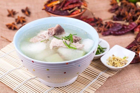 女性湿气重怎么调理？这两个食疗能够消除湿气