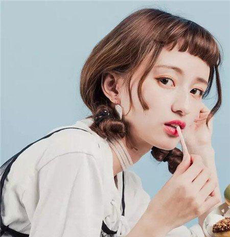 眉上刘海萌妹纸发型 眉上刘海适合哪款脸型