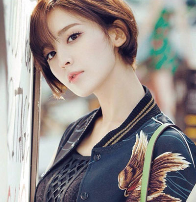 娜扎时尚短发发型 女生增气场的短发发型