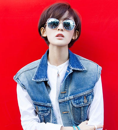 娜扎时尚短发发型 女生增气场的短发发型