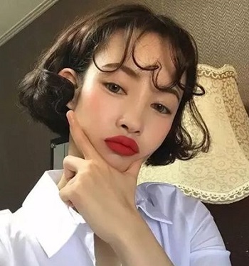 最新流行女生短发  可爱修颜减龄