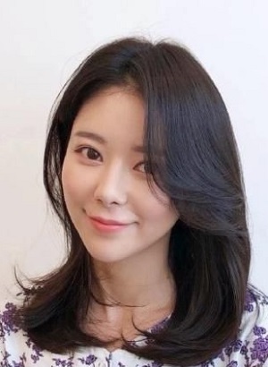 今年超高人气的中长发发型  各种脸型的女生都能驾驭