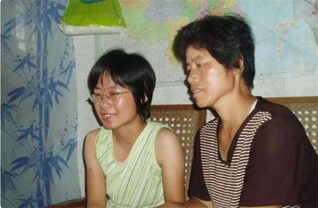孩子已经睡觉 老师发短信说加作业 这位妈妈的做法让人越看越爽 