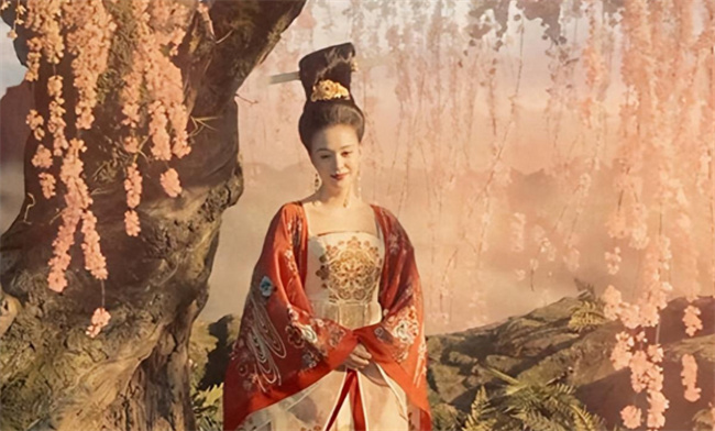 杨玉环和安禄山暗生情愫 为瞒过李隆基发明一物 沿用至今 