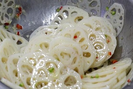 凉拌藕片怎么做好吃？凉拌藕片的做法家常