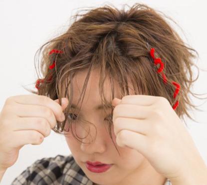如何扎非主流发型 一根绳子搞定的个性时尚非主流发型