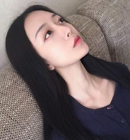 女生最新超美气质中分长发发型大全