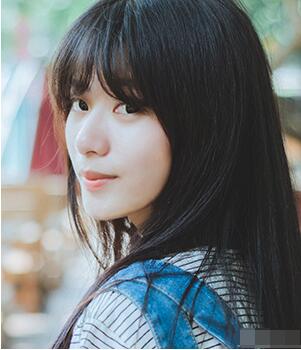 适合长脸女生清新减龄的长发 轻松摆脱马脸