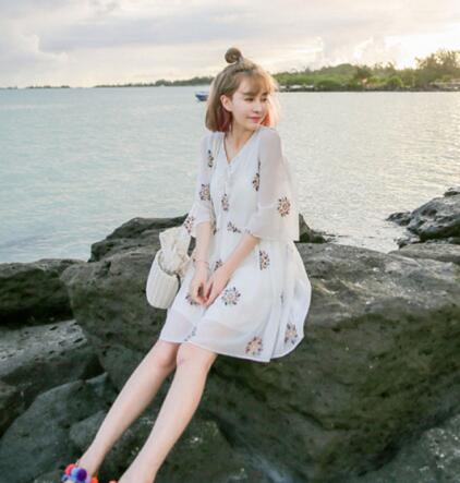 夏季超级百搭服饰的女短发发型大全