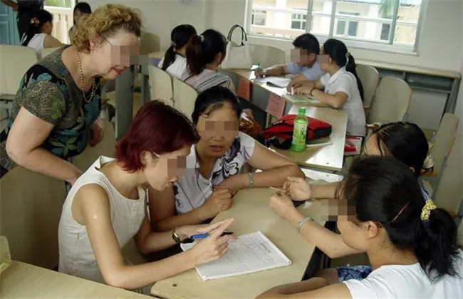 孩子该不该上辅导班 培训机构正摧毁童年 利弊要提前知道 