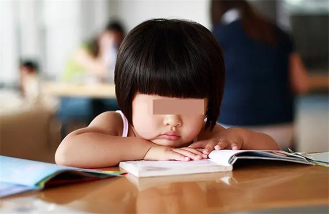 孩子不愿意思考 思维惰性在作怪 家长要及时发现尽早纠正 