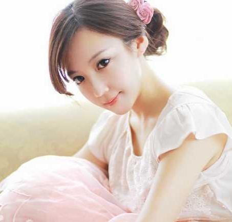 斜刘海适合什么脸型? 鹅蛋脸  圆脸妹子都适合的哦！