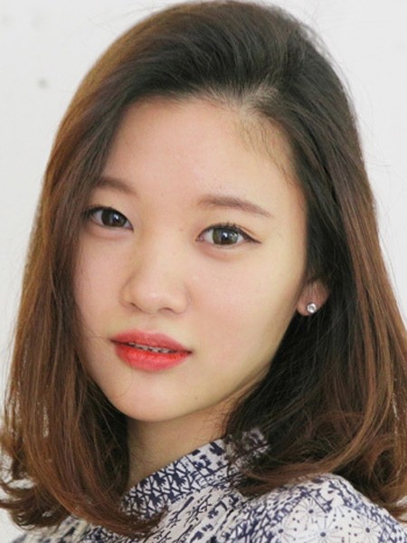 圆脸中长发发型 不但瘦脸还清新甜美显气质