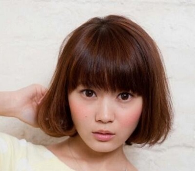 女生小清新中长发发型  好看又有活力