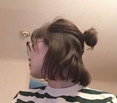 韩式短发半扎式丸子头 时髦发型让不爱都难