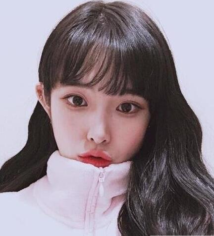 2023女生韩版清新中长发发型 甜美又显气质