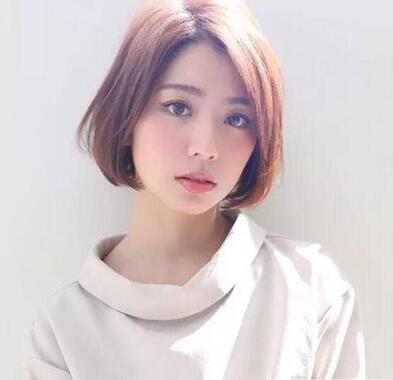 乖乖女孩适合的显瘦时髦短发发型