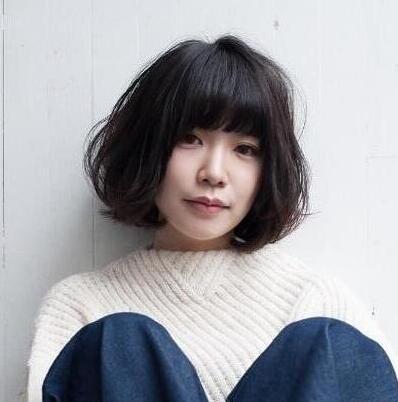 2023最新流行女生减龄厚刘海大全