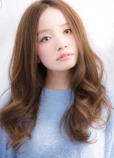 最新长烫发发型 美女气质指数爆棚