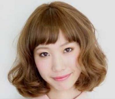 内扣短发适合什么脸型 圆脸女生短发搭内扣发尾令人着迷