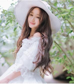 圆脸做什么发型好看 妩媚甜美女人味尽显的圆脸发型