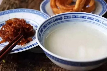 民以食为天女性食疗养生，南方人在北方点外卖也像渡劫