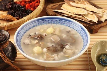 如何让身体百毒不侵？就用四臣汤调脾胃