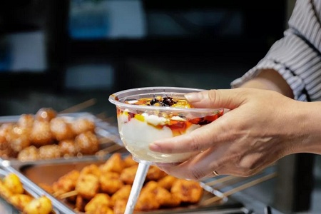民以食为天女性食疗养生，南方人在北方点外卖也像渡劫