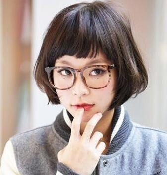 椭圆脸女生适合的甜美修颜可爱短发发型