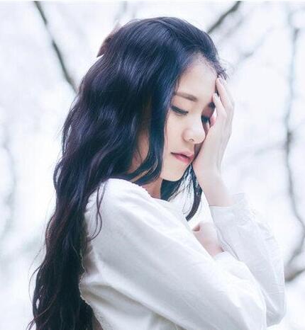 2023女生显瘦韩式烫发发型