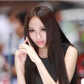 圆脸直发发型 瞬间变身时尚女神的圆脸直发发型