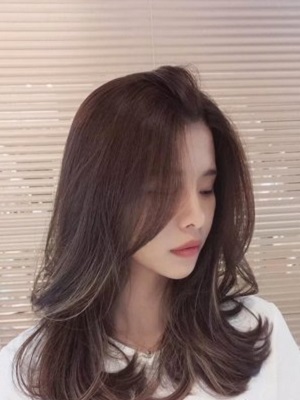 发量少的女生适合什么发型  头发细软适合什么发型